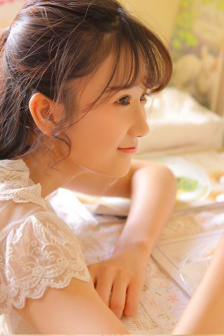 佐伯奈